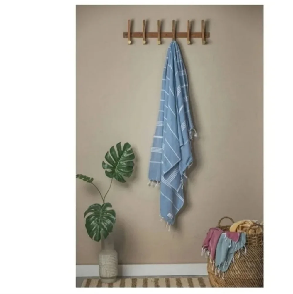 NWOT PESHTEMAL TURKISH TOWEL - PURE COTTON 38